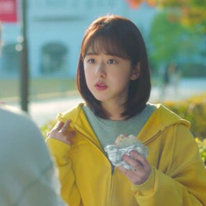 디어엠 1화 리뷰 – 청춘의 설렘과 새로운 시작