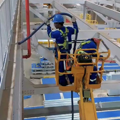 Limpeza a seco com sucção de pó industrial