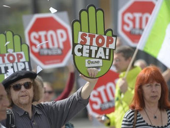 TTIP e' morto... No, é solo moribondo