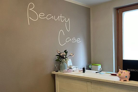Beauty Case, Sandra Bellwald, Lötschental, Kosmetikerin, Kosmetikstudio, Erholung, Gesichtspflege