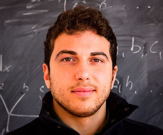 AL profile (1)_edited.jpg