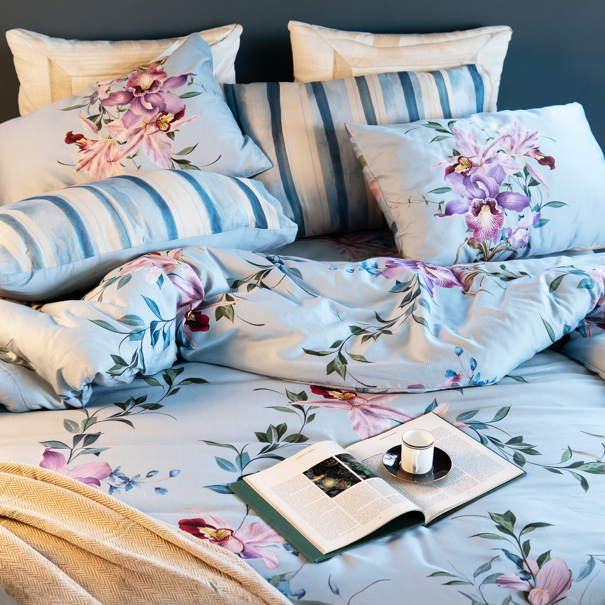 Orchid Blue 300 TC Cotton Bed sheet Set (1 Flat sheet + 2 Pillow Cases)