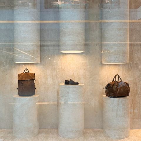 OFICINA leather