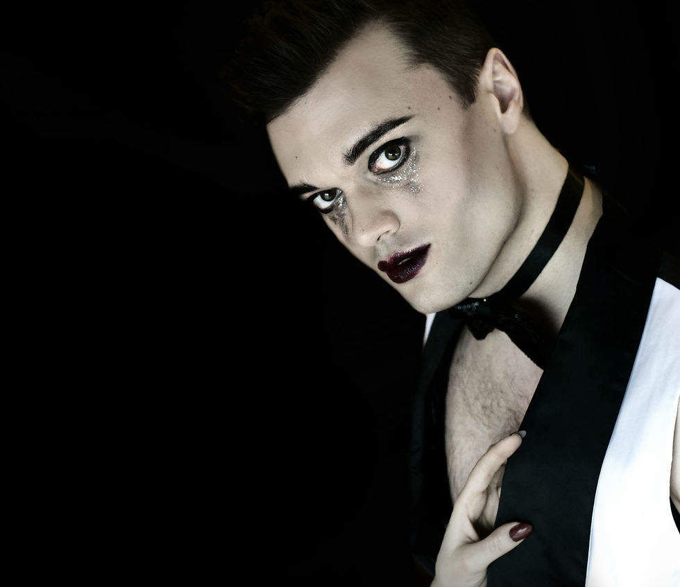 Emcee "Cabaret"