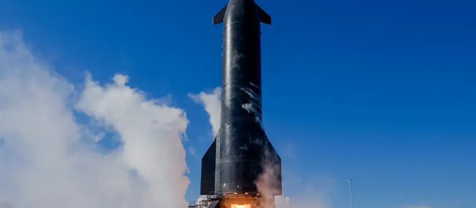Starship sofre explosão em teste de ignição estática; ninguém se feriu e investigação será iniciada