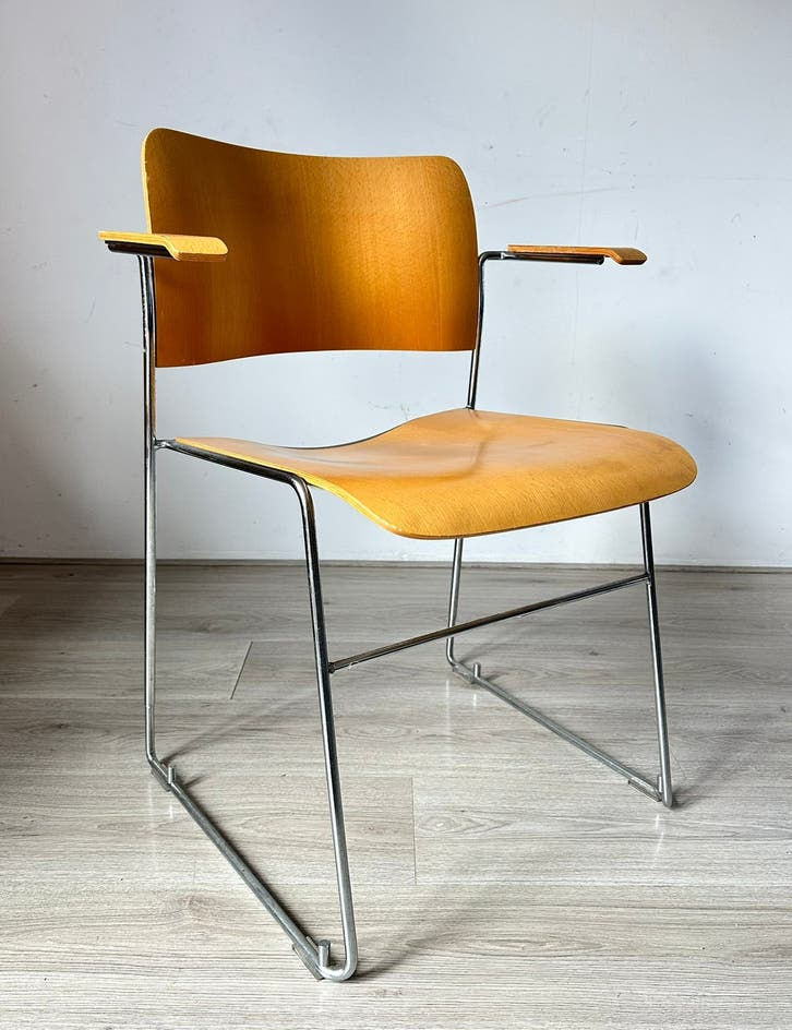 9x Howe 40/4 stoelen