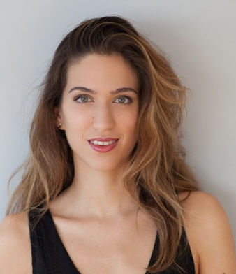 retrato mujer, maquillaje y peinado