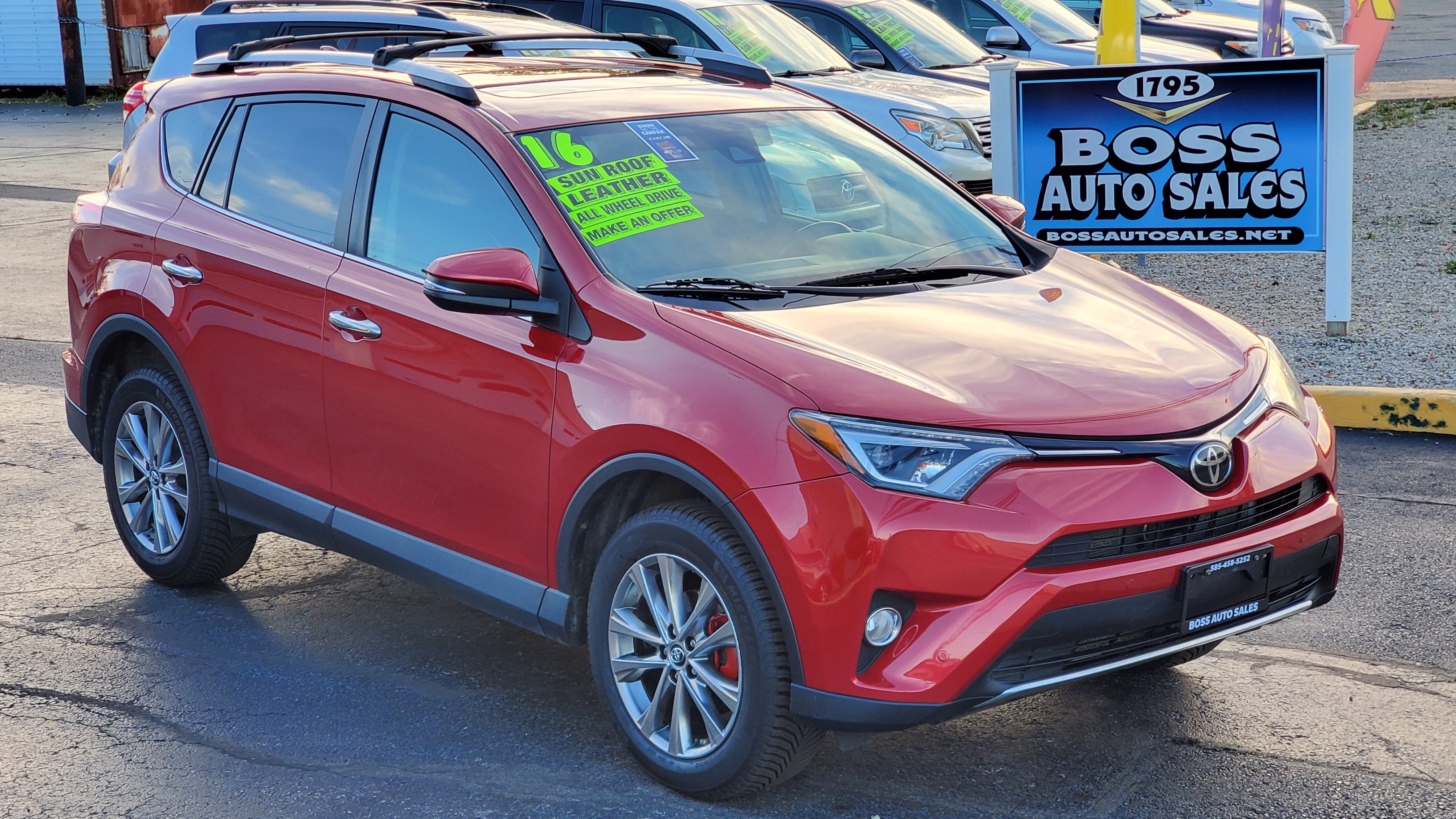 2016 Toyota RAV4 Limited's photo