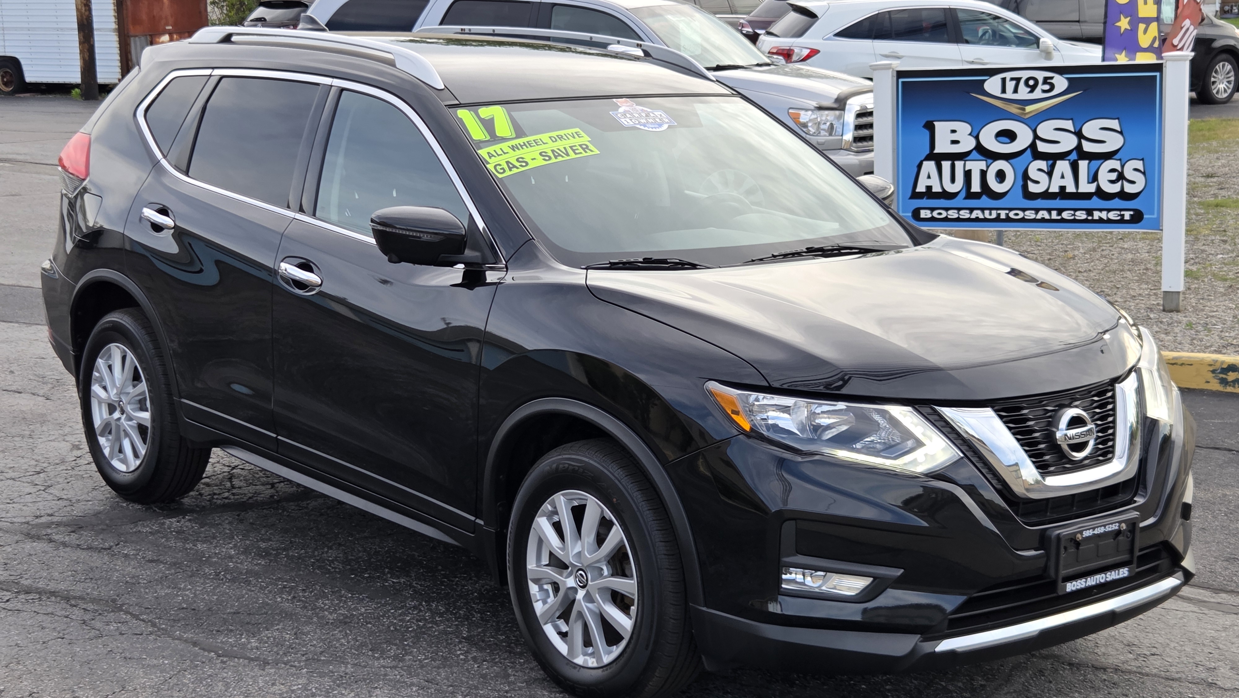 2017 Nissan Rogue SV AWD's photo