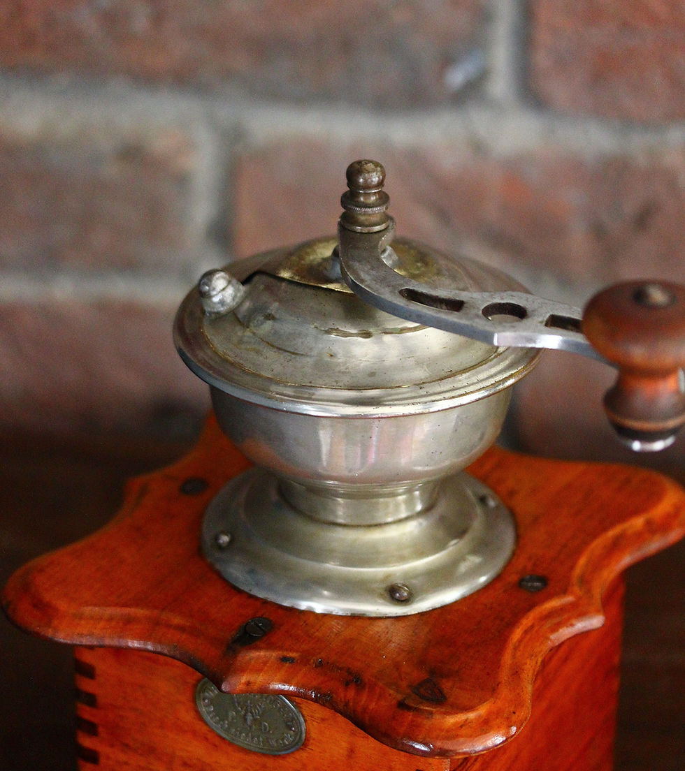 Küçük resim: Alman Antika Kahve Değirmeni