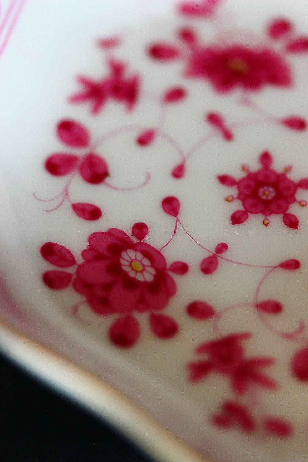 Thumbnail: Alman Dönem Kaiser Küçük Sunumluk / Tereyağlık