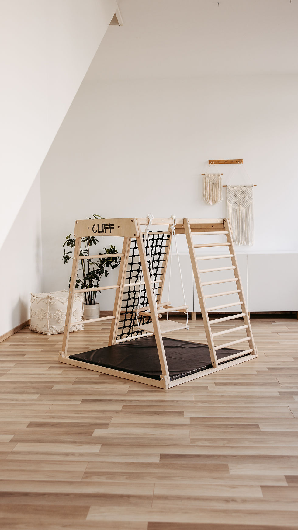 CLIFF Pro Kletterspielzeug aus Holz für zu Hause