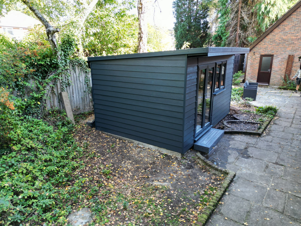 Summer house - Bespoke cabin grey 