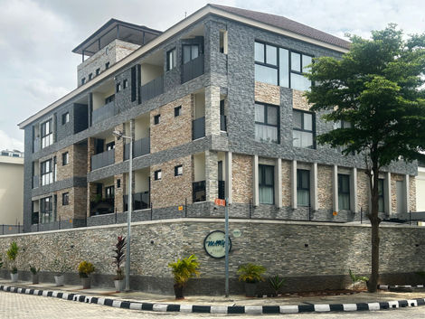 BANANA ISLAND
