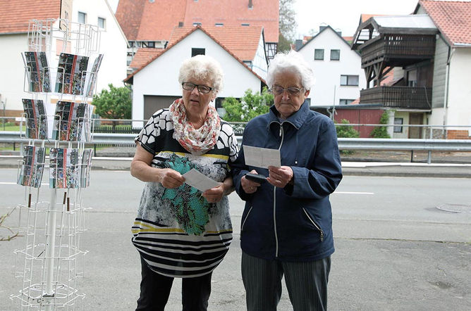 Kundinnen web.jpg