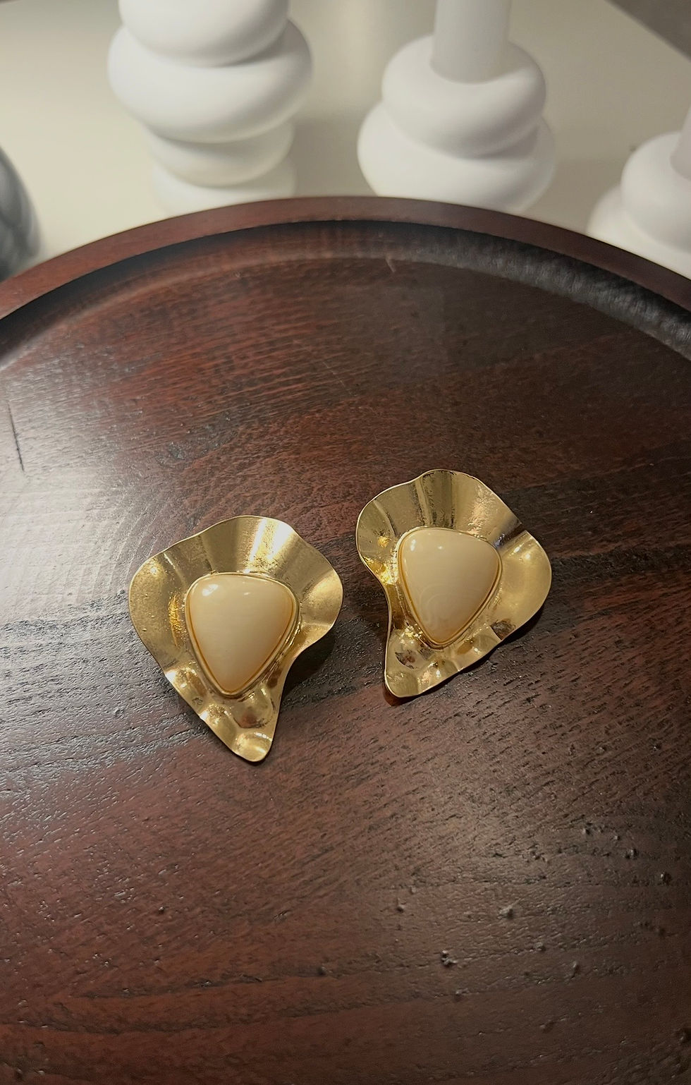Küçük resim: Mineli Gold Vintage Altın Kaplama Küpe VIP