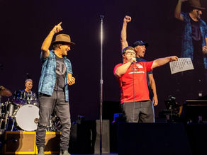 From the Ball field to the Big Stage: How Eddie Vedder and Andy Stole the Show in Pittsburgh