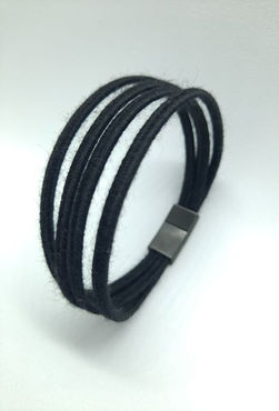 Bracelet mixte en soutache cachemire noire avec fermoir en inox brossé (Collection Ultra Noire)