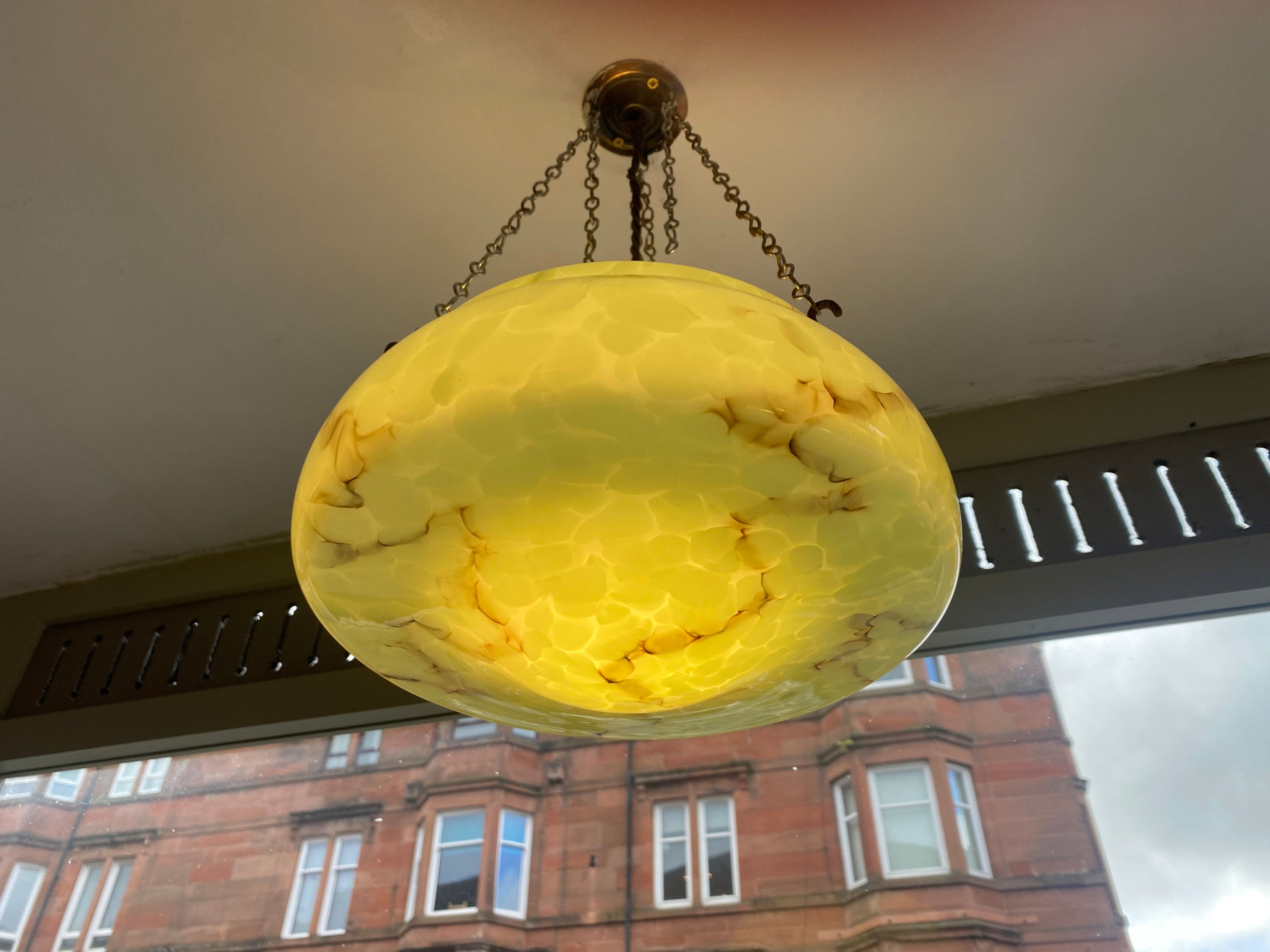 Marbled green shade picture