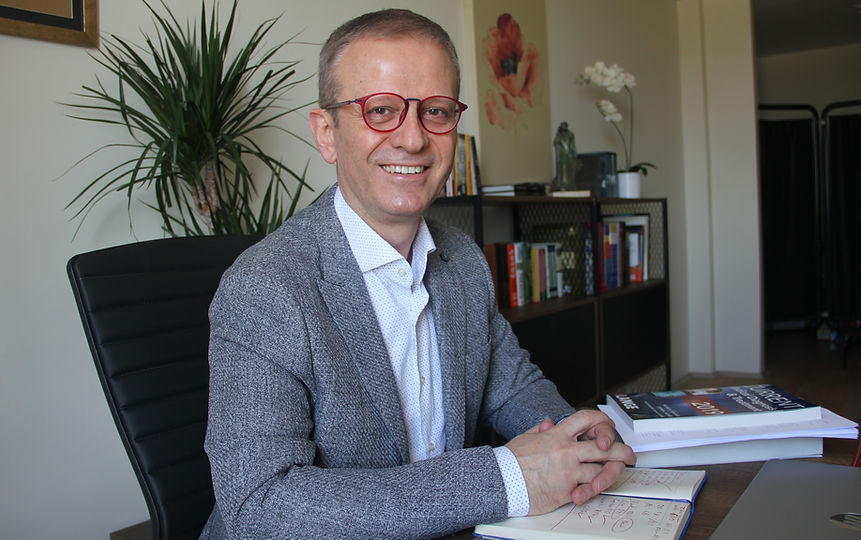 Dr. Özkan Düzçeker | İç Hastalıkları Uzmanı | Karşıyaka, İzmir | Diyabet | Hipertansiyon | Tiroid Hastalıkları