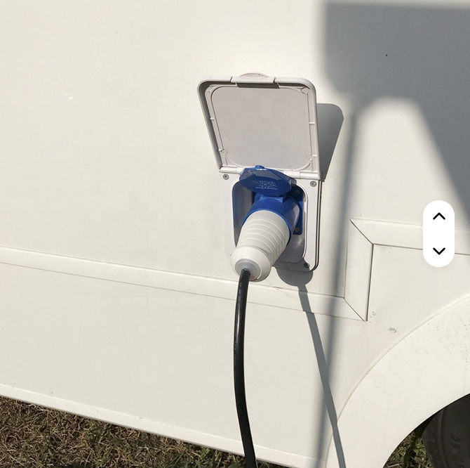 Küçük resim: 220V CEE Soket Karavan Dış Gömme Elektrik Girişi Su Geçirmez - Beyaz