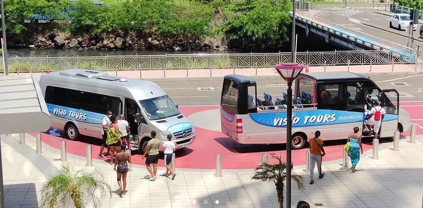 EXCURSION BUS CABRIOLET !