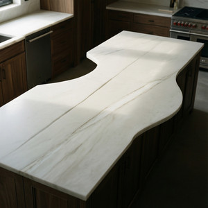 Custom Cut Quartz for Unique Kitchens