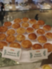 FESTA: CENTO DE SALGADOS ASSADOS