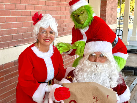 ¡Identidad secreta revelada! Santa Claus es muy conocido en San Angelo