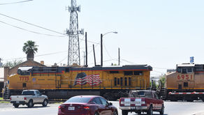 Twenty migrants trapped in train cars rescued