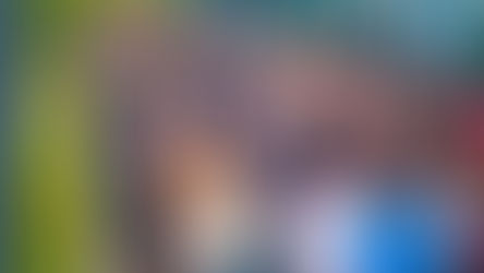 Tomé-Açu inaugura Usina da Paz e amplia acesso a serviços sociais, culturais e educacionais Novo equipamento público fortalece a cidadania, promove inclusão social e marca um novo momento de desenvolvimento no município O município de Tomé-Açu viveu um marco histórico com a inauguração da Usina da Paz, um espaço moderno e multifuncional voltado à promoção da cidadania, inclusão social e fortalecimento das políticas públicas integradas. A entrega do equipamento representa um avanço significativo para a população, reunindo em um único local diversos serviços essenciais nas áreas social, educacional, esportiva e cultural. A iniciativa tem como principal objetivo ampliar oportunidades, reduzir desigualdades e proporcionar mais qualidade de vida aos moradores. Autoridades prestigiam momento histórico A cerimônia de inauguração contou com a presença de importantes autoridades, entre elas a governadora do Estado do Pará Hana Ghassan; o ex-governador Helder Barbalho; o prefeito de Tomé-Aç