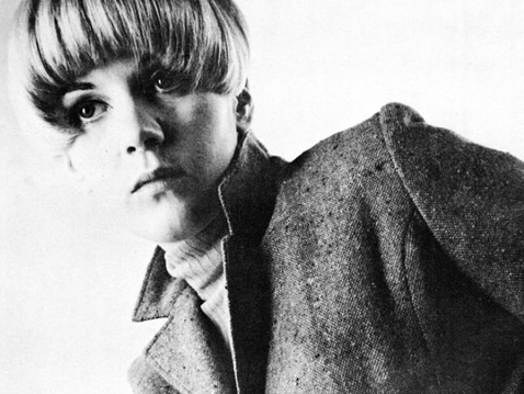 I fantastici 80 anni di "Casco d'oro" E nessuno la può davvero giudicare Intramontabile Caterina Caselli