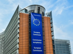 L'endorsement peloso di Tajani a Fitto, "pretoriano" di Meloni in Europa