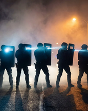 Insicurezza come dispositivo: lettura politica della paura urbana in Italia