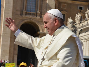 Papa Francesco, la dignità infinita dell’umano tra unità e contrasti