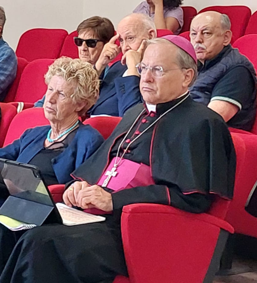 "Soltanto fango e odio contro  monsignor Guido Gallese"   