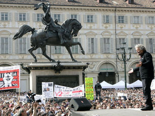 Storia del Movimento 5 Stelle-4 Dalla protesta alle istituzioni