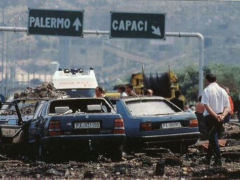 Il sacrificio del giudice Falcone: 34 anni dopo, nel ricordo continua l'impegno civile contro le mafie