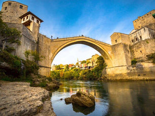 Distruzione e rinascita del ponte di Mostar, vero e unico simbolo della città nel suo insieme
