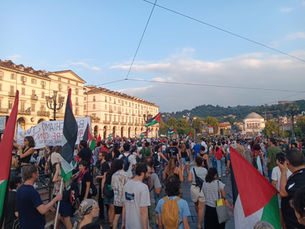 Torino, la marcia del risveglio per la salvezza della Palestina