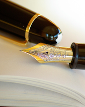 Ricordi di un'altra epoca, tra carta, inchiostro e numeri: quando il lavoro si scriveva a mano... 