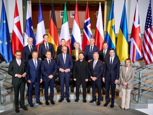 Brusco risveglio per l'UE: la casa va ricostruita dalle fondamenta
