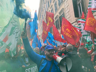 Cgil e Uil all'unisono: "Piazze piene inducano il governo alla riflessione" 
