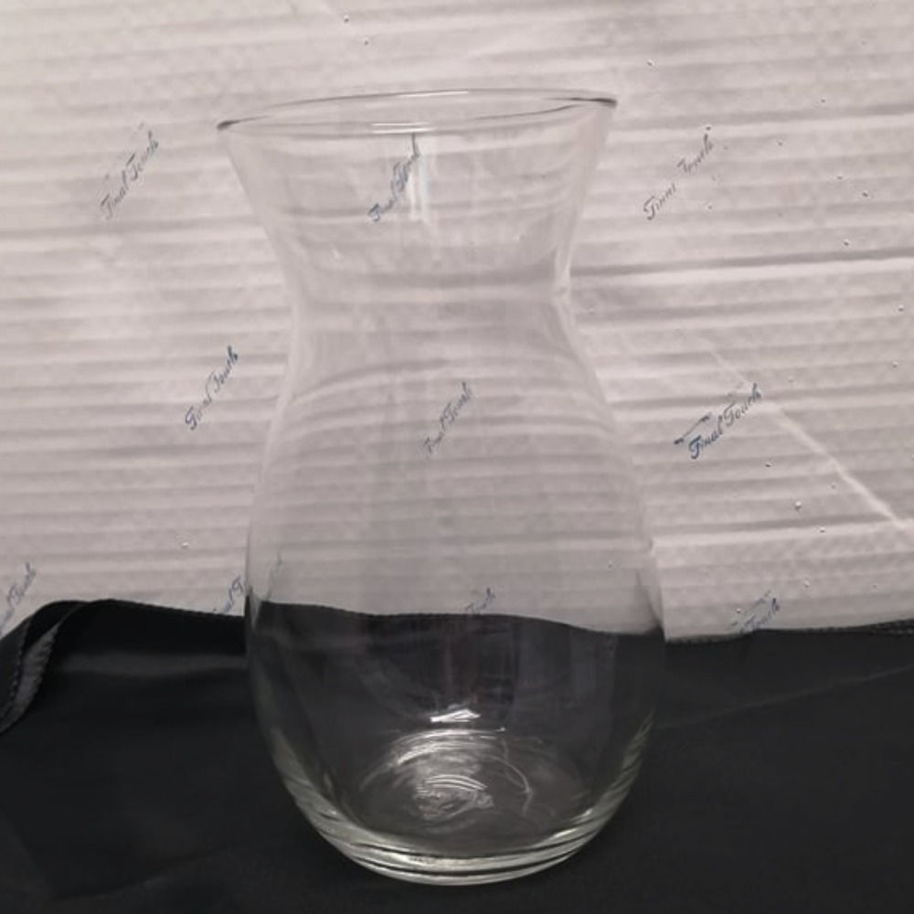 Old Fashion Flower Vase