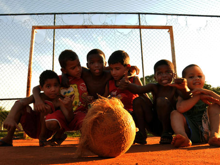 The World in a Backpack: How Expat Children and Youth Navigate Adaptation and Emotional Health