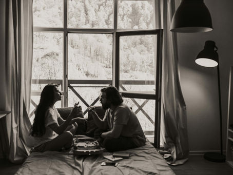 “You’re All I Have Here”: The Invisible Burden in Multicultural Couples