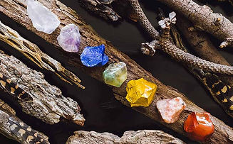 chakras-e-cristais.jpg