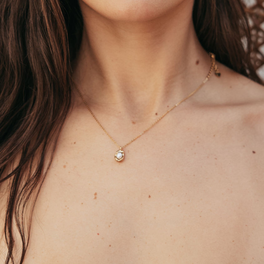 Thumbnail: Pearl Pendant Necklace
