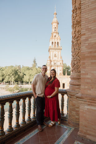 The End of a Chapter, Starting Anew: Plaza España Maternity Photos 