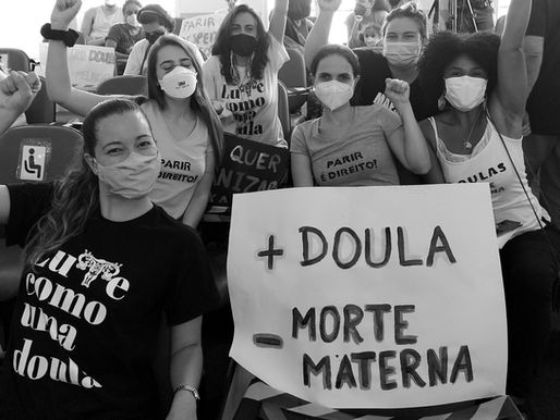 Direito de parir sem traumas.